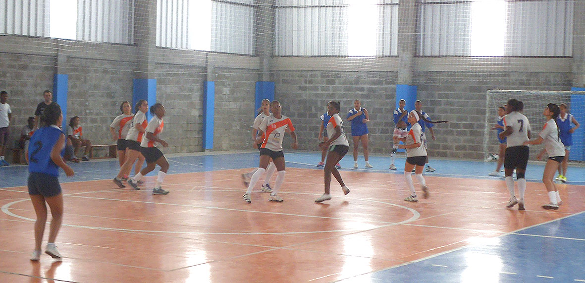 Leia mais sobre o artigo Intercolegiais: basquete e queimada têm agenda movimentada