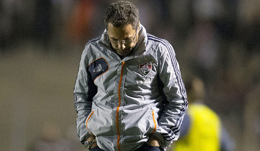 Leia mais sobre o artigo Oficial: Fluminense dispensa Luxemburgo. E chama Dorival