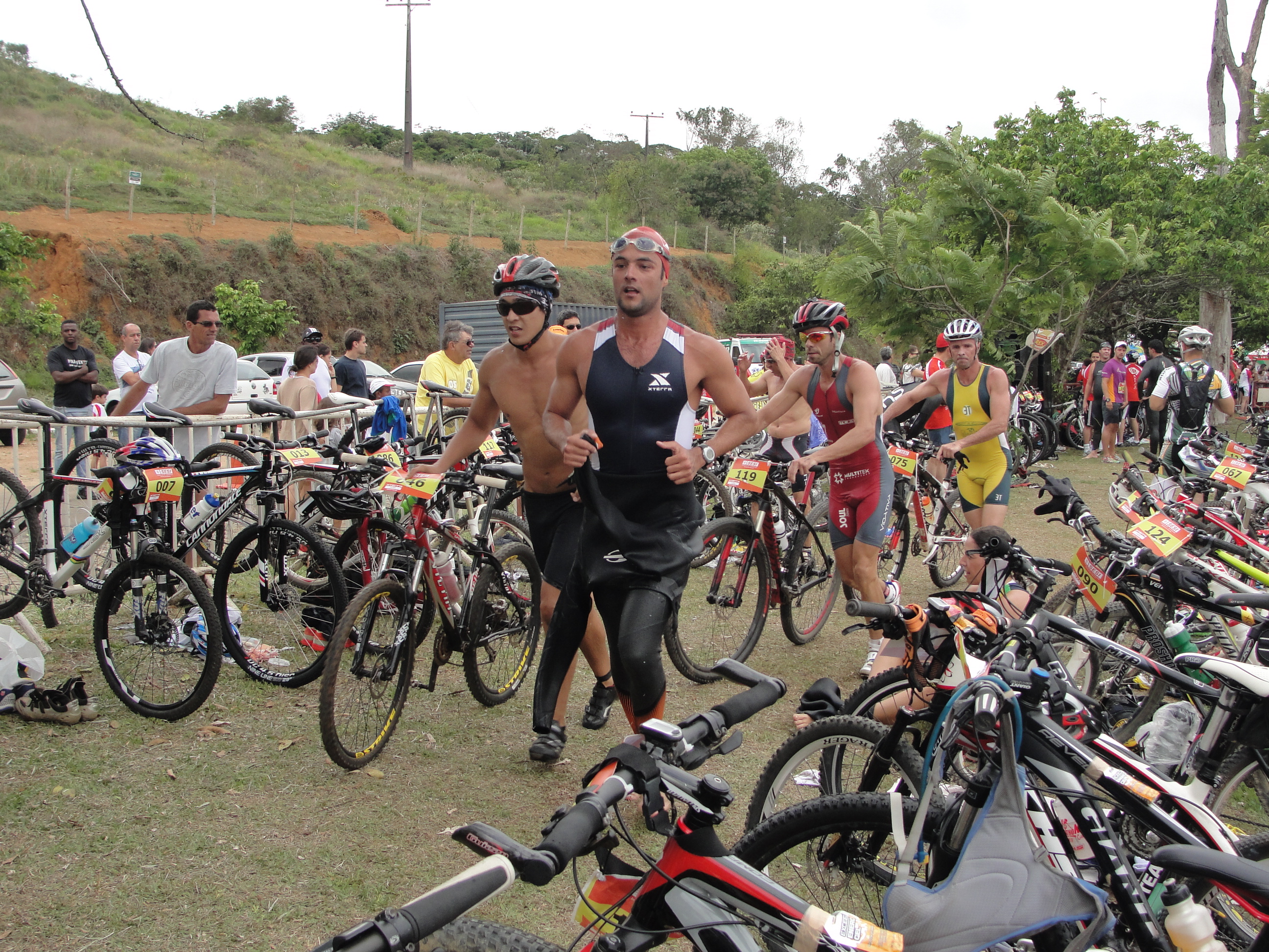 Leia mais sobre o artigo XTerra: Triathlon atrai atletas de todas as idades