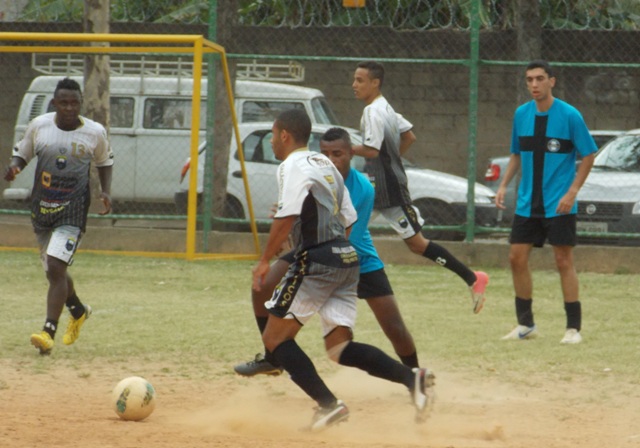 Leia mais sobre o artigo Copa Camisa 12: quartas-de-final movimentam campo do Linhares