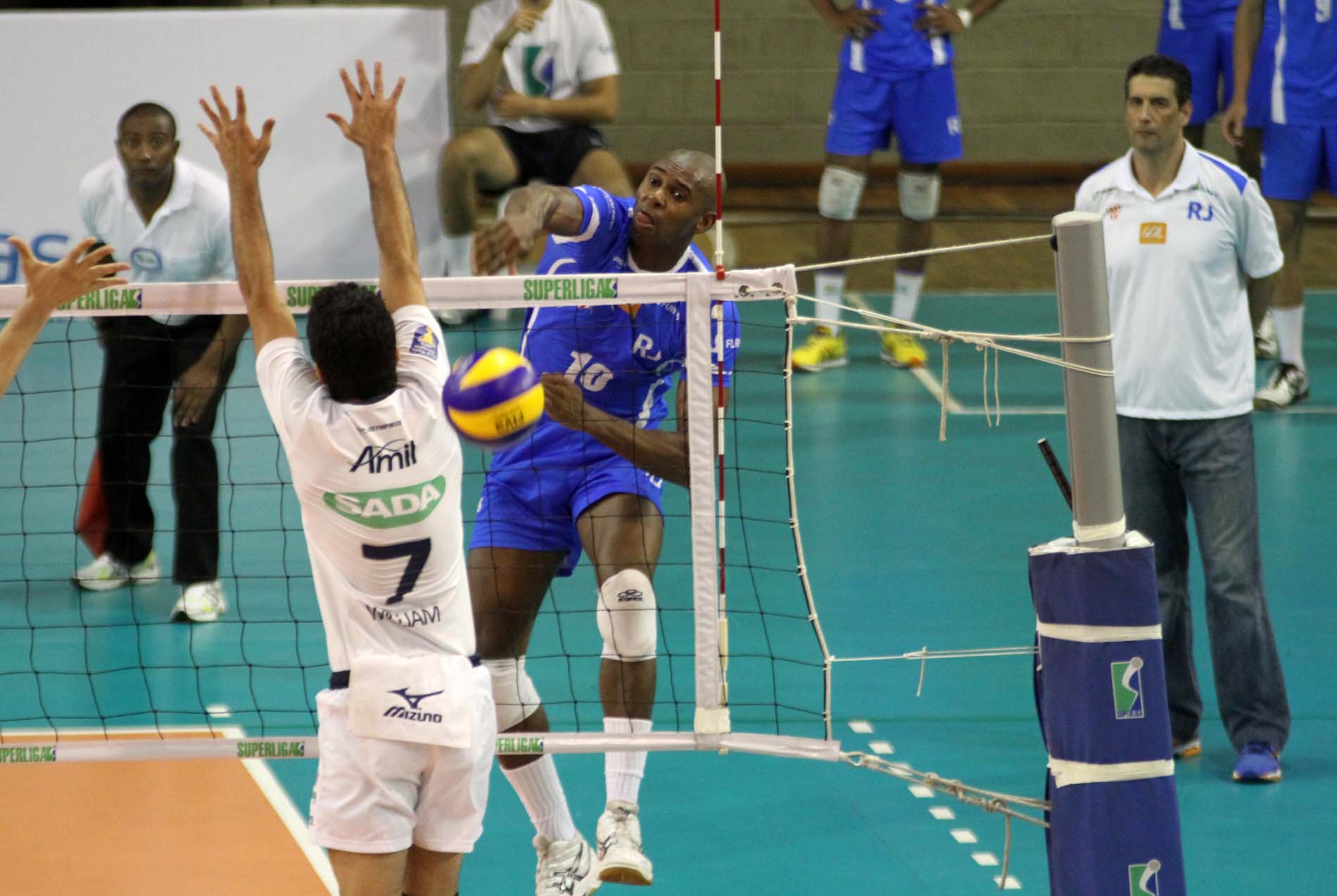 Leia mais sobre o artigo Regulamento da Superliga não fala em equipes rebaixadas