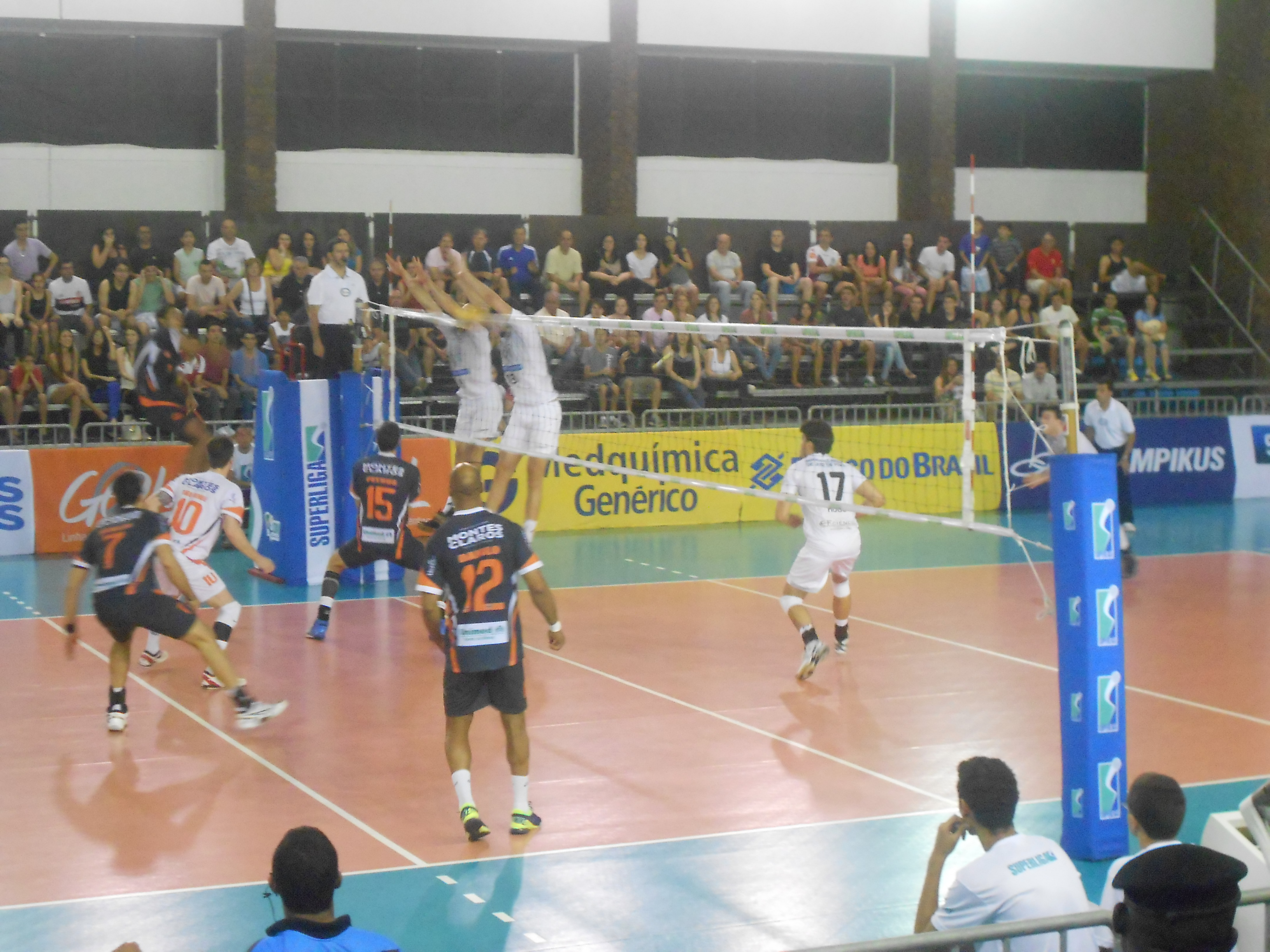 Leia mais sobre o artigo Que venha a vitória! UFJF treina forte e busca confiança para reagir na Superliga