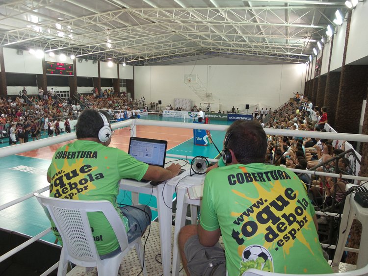 Leia mais sobre o artigo Renascido, Vôlei UFJF recebe Taubaté às 18h
