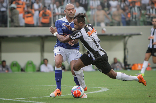 Leia mais sobre o artigo Mineiro: Tombense tira Tupi do G-4 e derruba técnico. Empate no clássico, “Micão” do América e gol aos 90