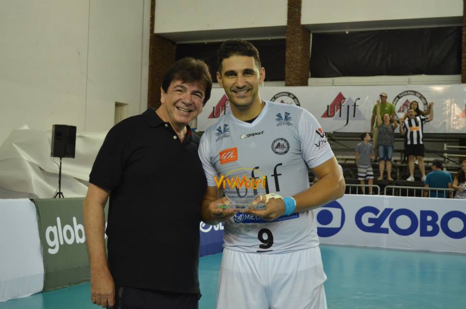 Leia mais sobre o artigo Reitor da UFJF aposta na manutenção do projeto do vôlei