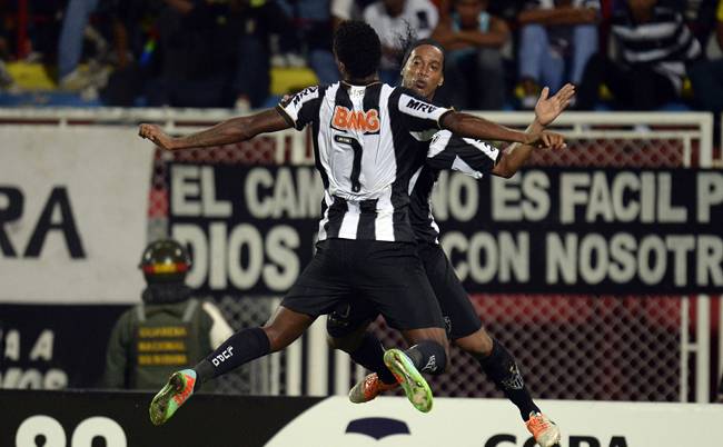 Leia mais sobre o artigo Jô salva início da madrugada (e da Libertadores) dos atleticanos