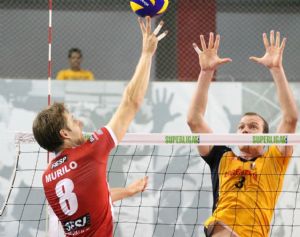 Leia mais sobre o artigo Sesi (no sufoco), Brasil Kirin, Minas e Cruzeiro em vantagem no playoff
