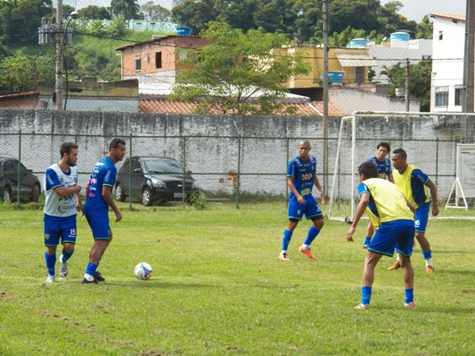 Leia mais sobre o artigo Tupi x Flu: partida será a primeira oficial da história entre os clubes. Veja retrospecto e arbitragem