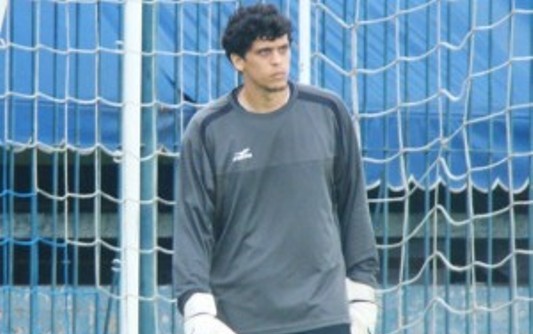 Leia mais sobre o artigo Rodrigo e lateral-esquerdo são anunciados. Termina o contrato de seis jogadores. Técnico sai até sexta