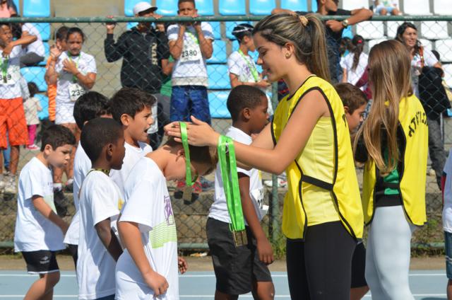 Leia mais sobre o artigo Veja galeria de fotos das corridas entre as crianças na 4ª Corrida e Caminhada da UFJF