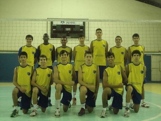 Leia mais sobre o artigo Bom Pastor-UFJF representa o vôlei masculino local em etapa dos Jogos de Minas