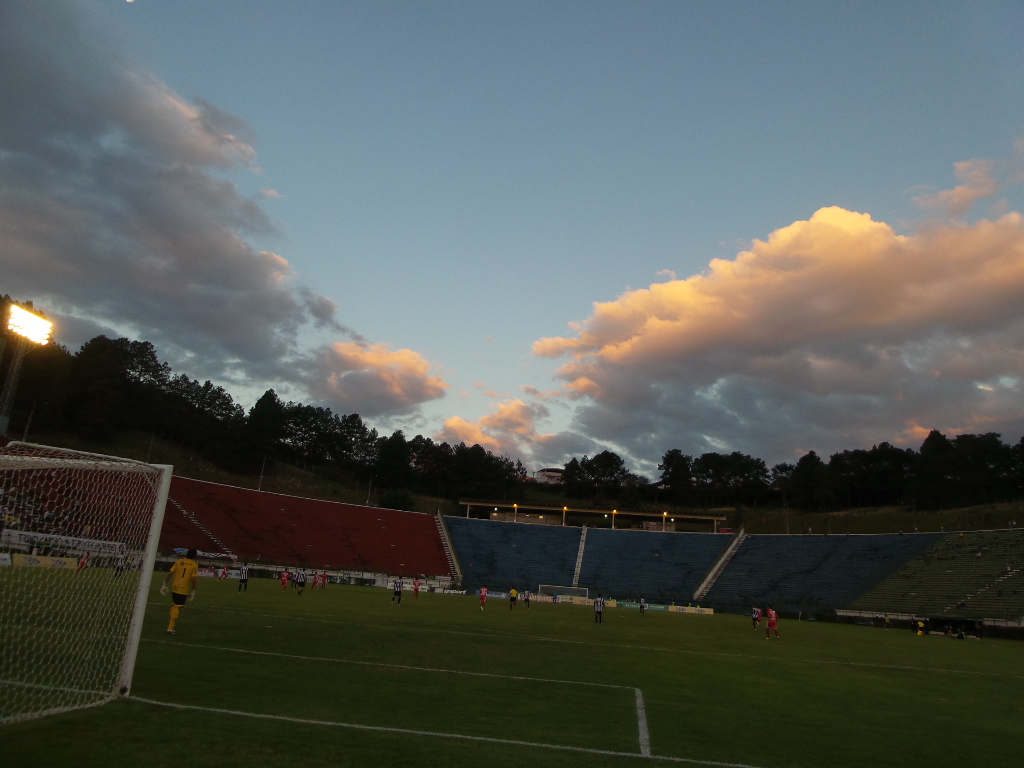 Leia mais sobre o artigo Condé: “Até a parada para a Copa, vai ser no coração”