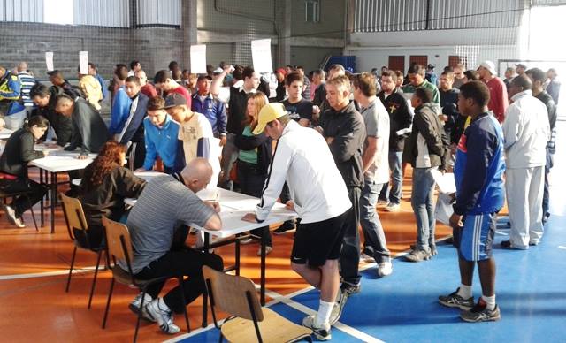 Leia mais sobre o artigo Copa Prefeitura Bahamas de Futebol Amador: fila 6h da manhã, 347 fichas e cadastro obrigatório