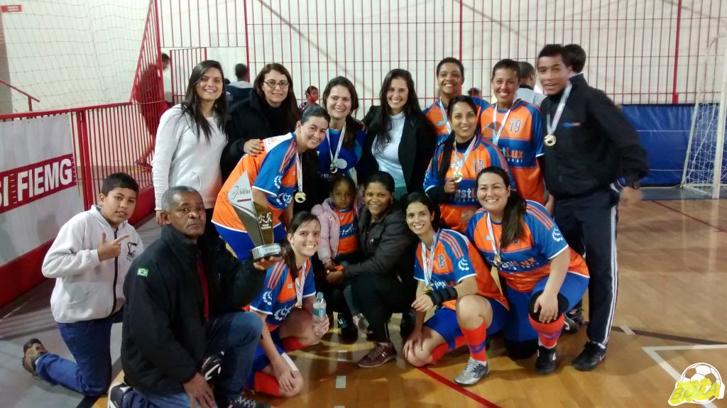 Leia mais sobre o artigo Jogos Sesi JF: com goleada, FastLux é campeã no futsal feminino. Veja fotos
