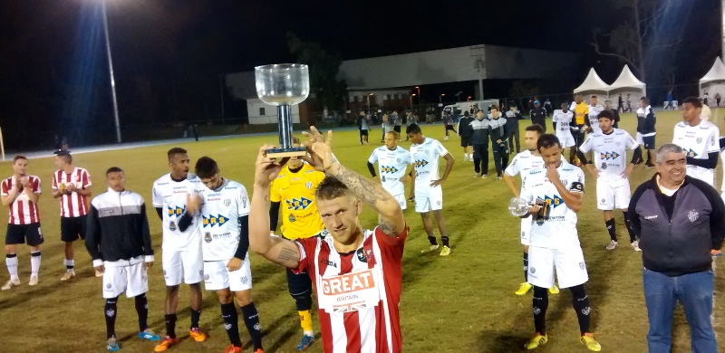 Leia mais sobre o artigo Tupi sofre virada no fim e perde para o Exeter por 2 a 1