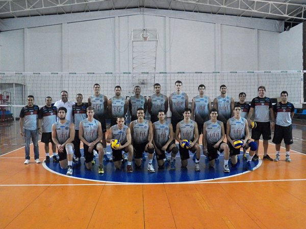 Leia mais sobre o artigo Otimistas, torcedores da UFJF conhecem elenco em treino aberto. Ingressos para Mineiro à venda nesta quarta