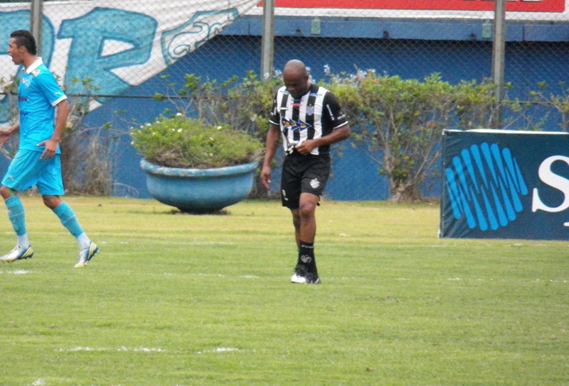 Leia mais sobre o artigo Tupi perde por 1 a 0 para Paysandu e dá adeus ao sonho da Série B de 2015