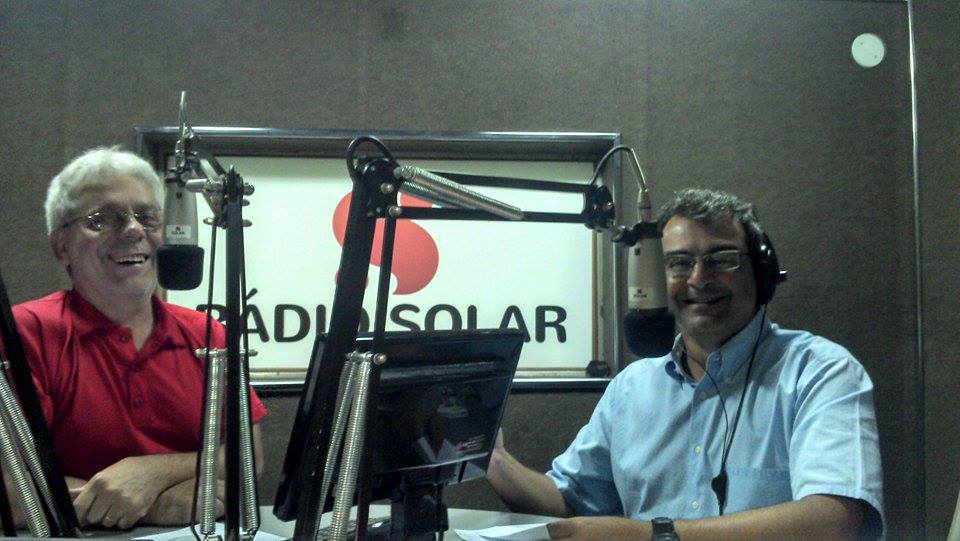 Leia mais sobre o artigo Toque de humor do Toque de Bola: ouça aqui os programas que (quase) só falam de esporte
