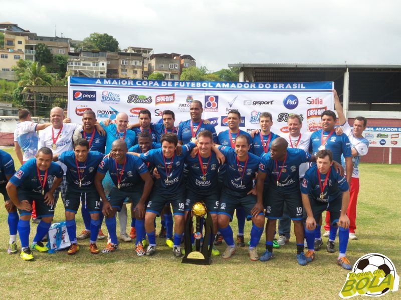 Leia mais sobre o artigo Sérgio e Poeta garantem título veterano da Rezato na Copa Prefeitura Bahamas de Futebol Amador 2014 (com vídeo)