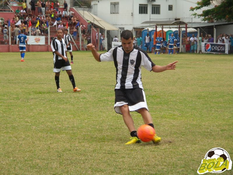 Leia mais sobre o artigo LFC garante por antecipação vaga na final adulta da Copa Prefeitura Bahamas de Futebol Amador 2014 (com vídeo)