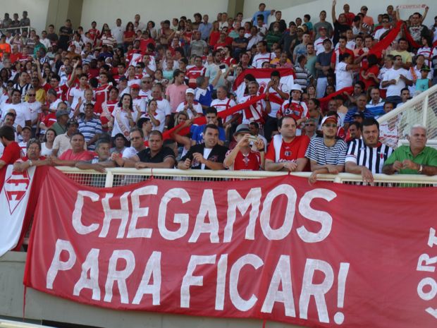 Leia mais sobre o artigo Campeão, Tombense contesta fama de “clube de empresários”. Elvis: “Pedi para bater o último pênalti”
