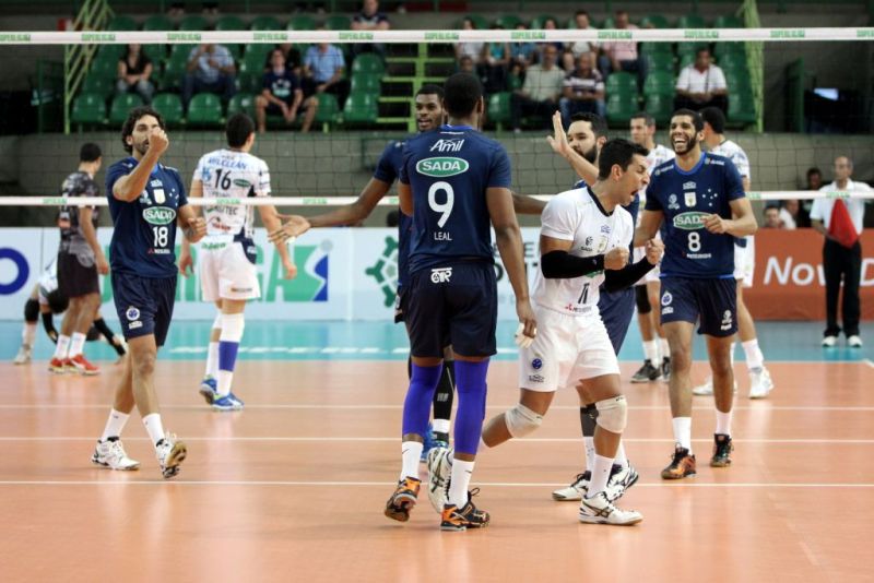 Leia mais sobre o artigo Rodada da Superliga coloca dobradinha mineira no topo e tem técnico já demitido