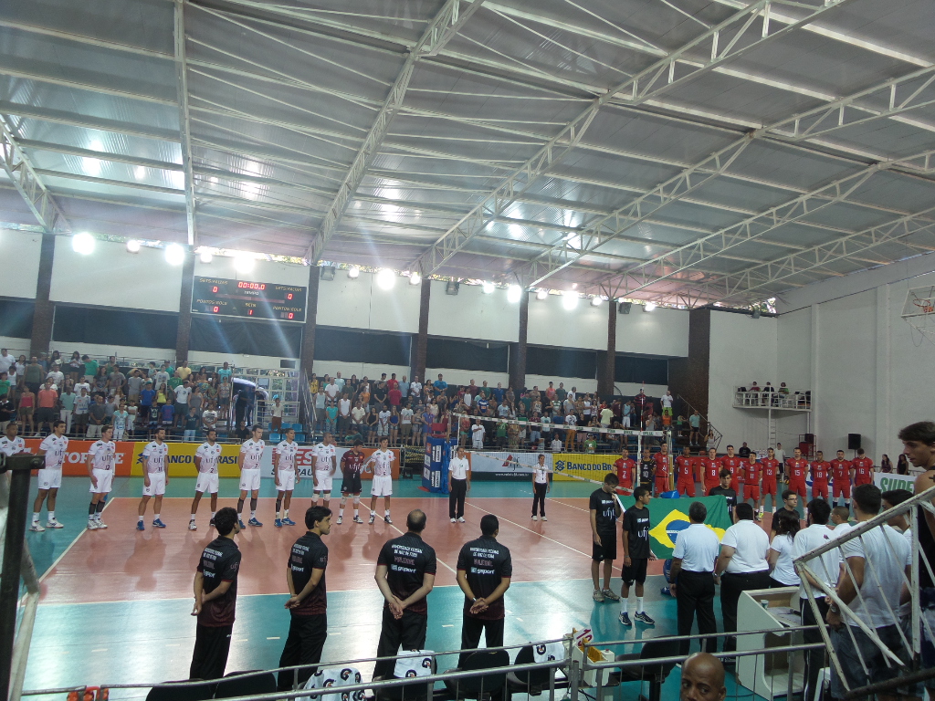 Leia mais sobre o artigo Federal brilha, vence Sesi por 3 sets a 2 e segue na briga por vaga