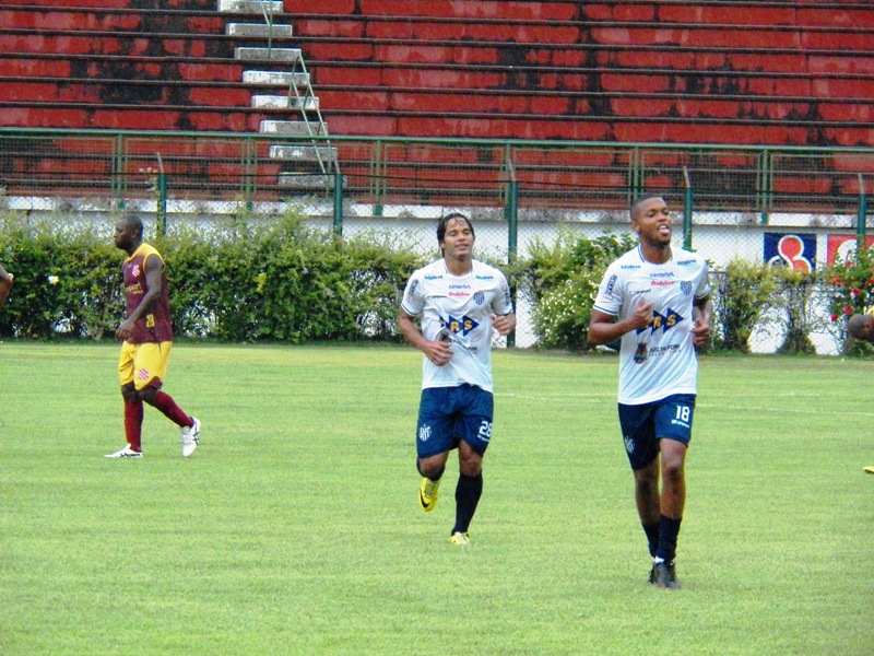 Leia mais sobre o artigo Invicto na pré-temporada, Tupi vence Bangu por 2 a 1