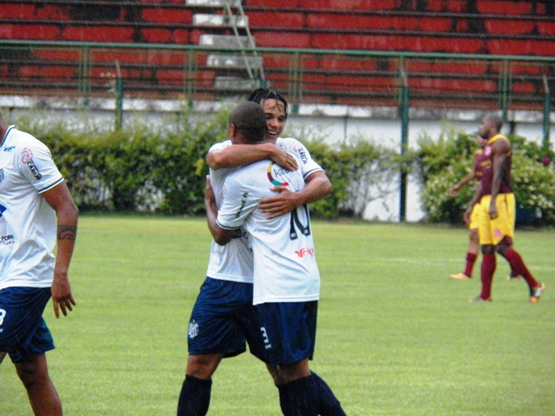 Leia mais sobre o artigo Após primeiro gol, atacante carijó vê “gramado melhor” e mira estreia do Mineiro