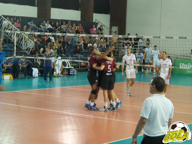 Leia mais sobre o artigo Primeira decisão: UFJF visita Ziober Maringá pela Superliga e Toque segue placar ao vivo