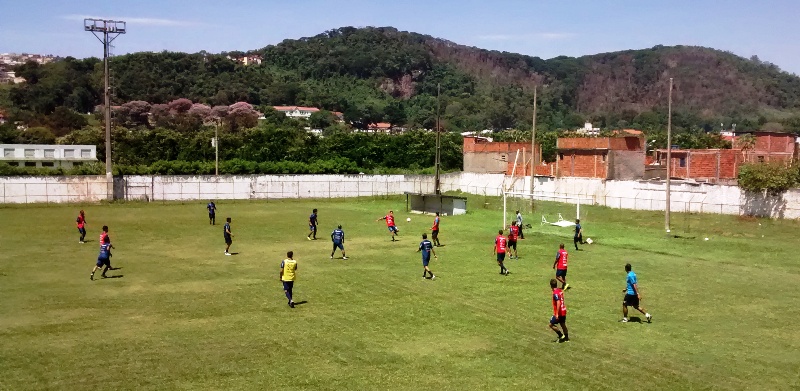 Leia mais sobre o artigo Ulisses é vetado no meio e Fabrício Soares segue na lateral contra a Raposa