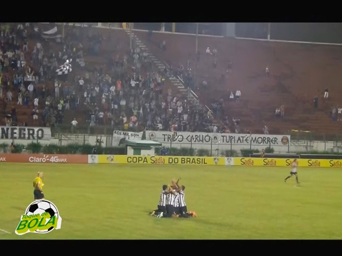 Leia mais sobre o artigo Tupi surpreende, bate Atlético-PR com golaço e vira a página do Mineiro