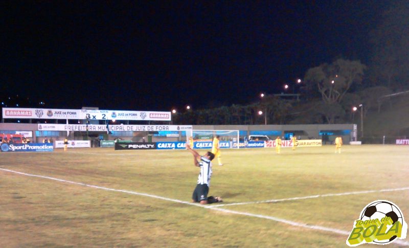 Leia mais sobre o artigo Tupi vira com Daniel Morais, sofre gol no fim e empata com Madureira em 3 a 3