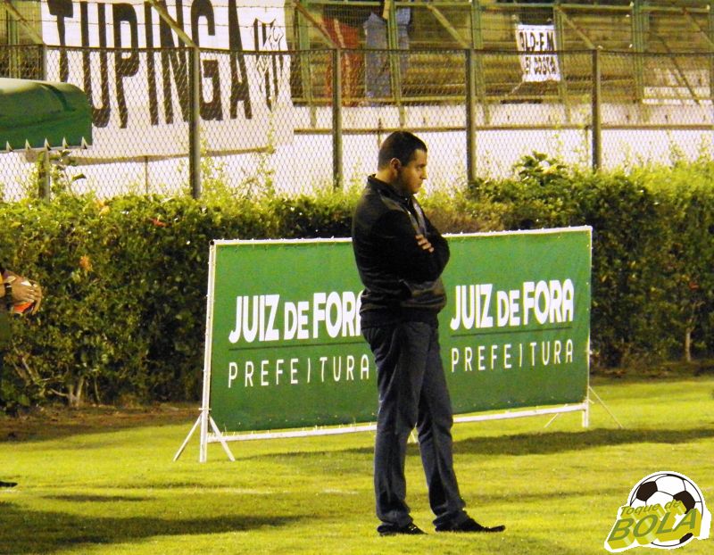Leia mais sobre o artigo Leston Júnior: “A derrota tem que doer”