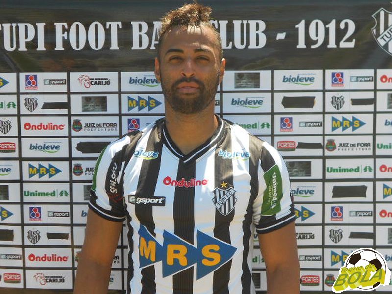 Leia mais sobre o artigo Tupi apresenta Júnior Paraíba, que já pode encarar ex-clube no domingo