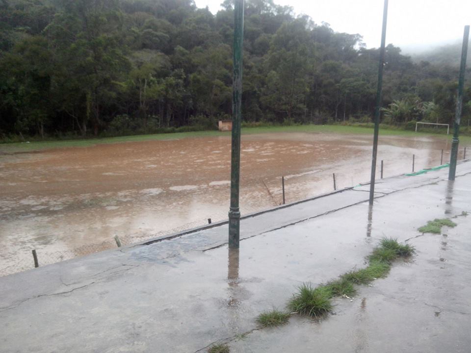 Leia mais sobre o artigo Copa Prefeitura Bahamas de Futebol Amador: após chuva, jogos são remarcados. Veja Boletins 4 e 5
