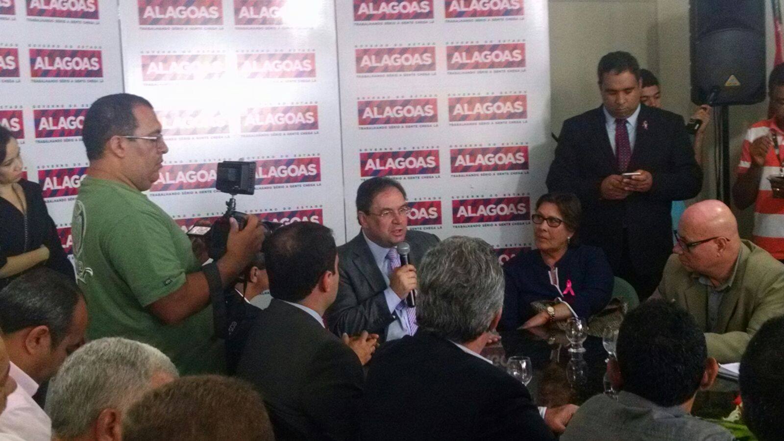 Leia mais sobre o artigo Vice-governador de Alagoas reforça torcida pelo ASA, que ainda tenta adiantar jogo decisivo