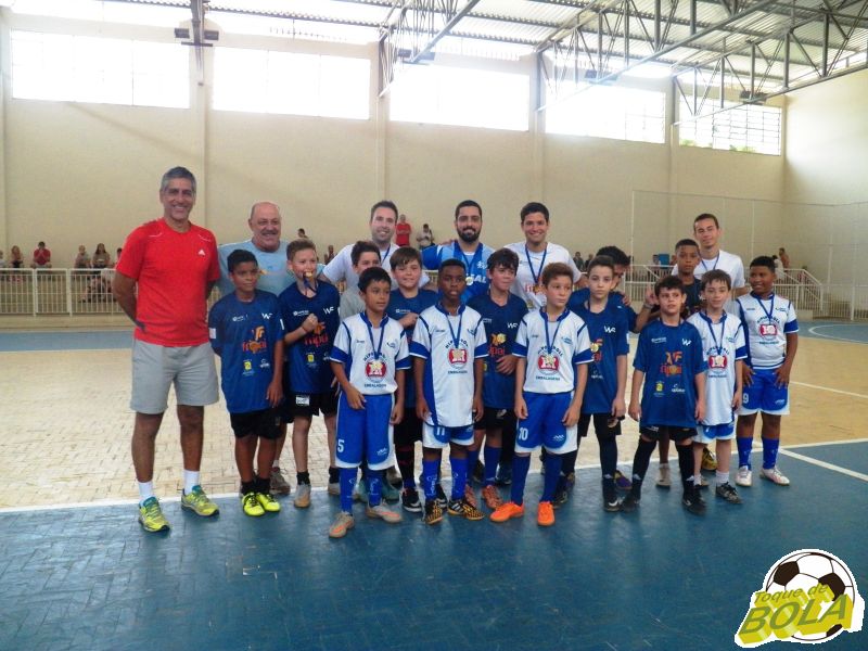 Leia mais sobre o artigo Afiada, dupla do Fajardo/Fripai desequilibra no título sub-11 da 3ª Copa Toque de Bola de Futsal