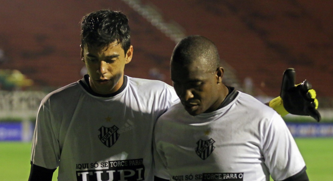 Leia mais sobre o artigo Tupi acerta com 16° jogador para 2016. Confira lista