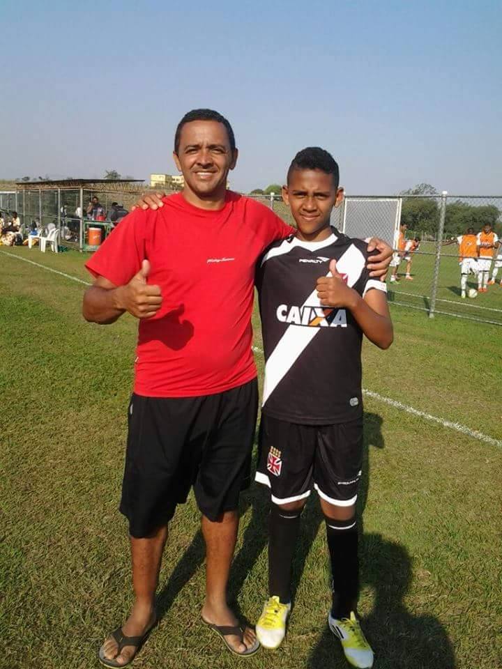Leia mais sobre o artigo Filho de Claudinho, ex-Tupi e Sport, segue os passos do pai: “O Guilherme é melhor que eu”