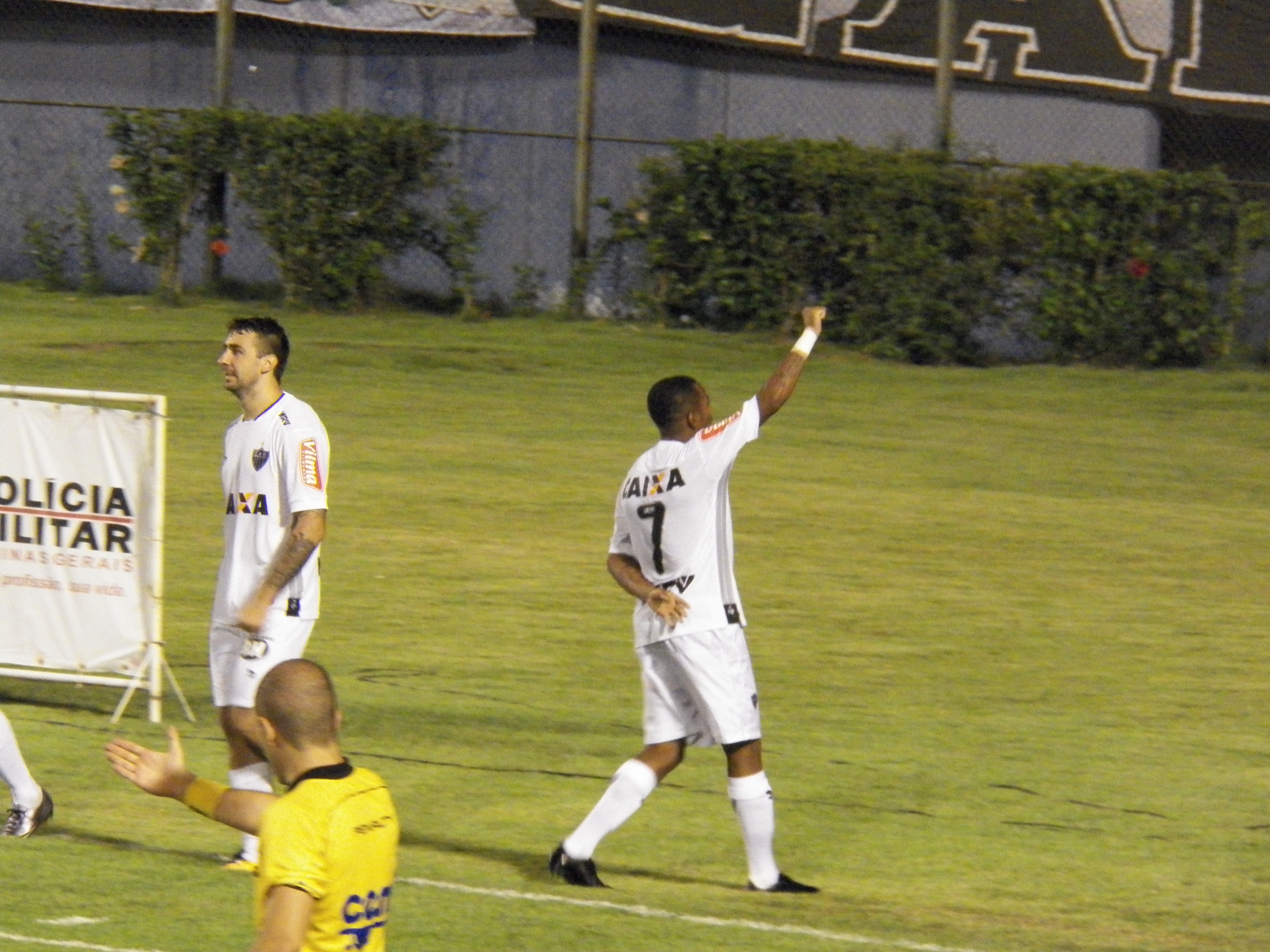 Leia mais sobre o artigo Derrota de 3 a 0 para o Atlético deixa Tupi entre o sonho da semifinal e o pesadelo da queda