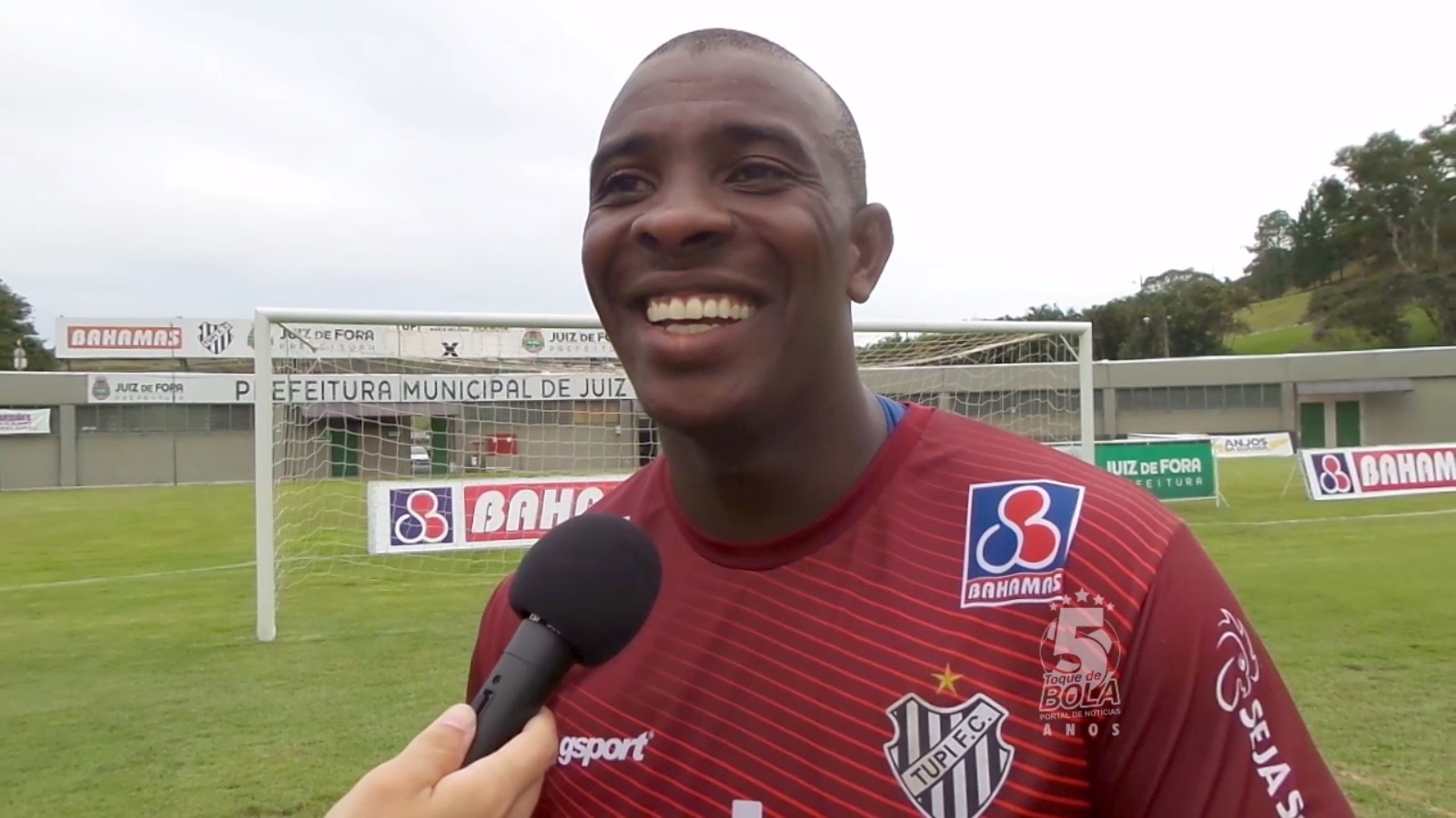 Leia mais sobre o artigo Acesso com lesão, Série B e fim de carreira no Tupi: veja vídeo com entrevista especial de Glaysson ao Toque