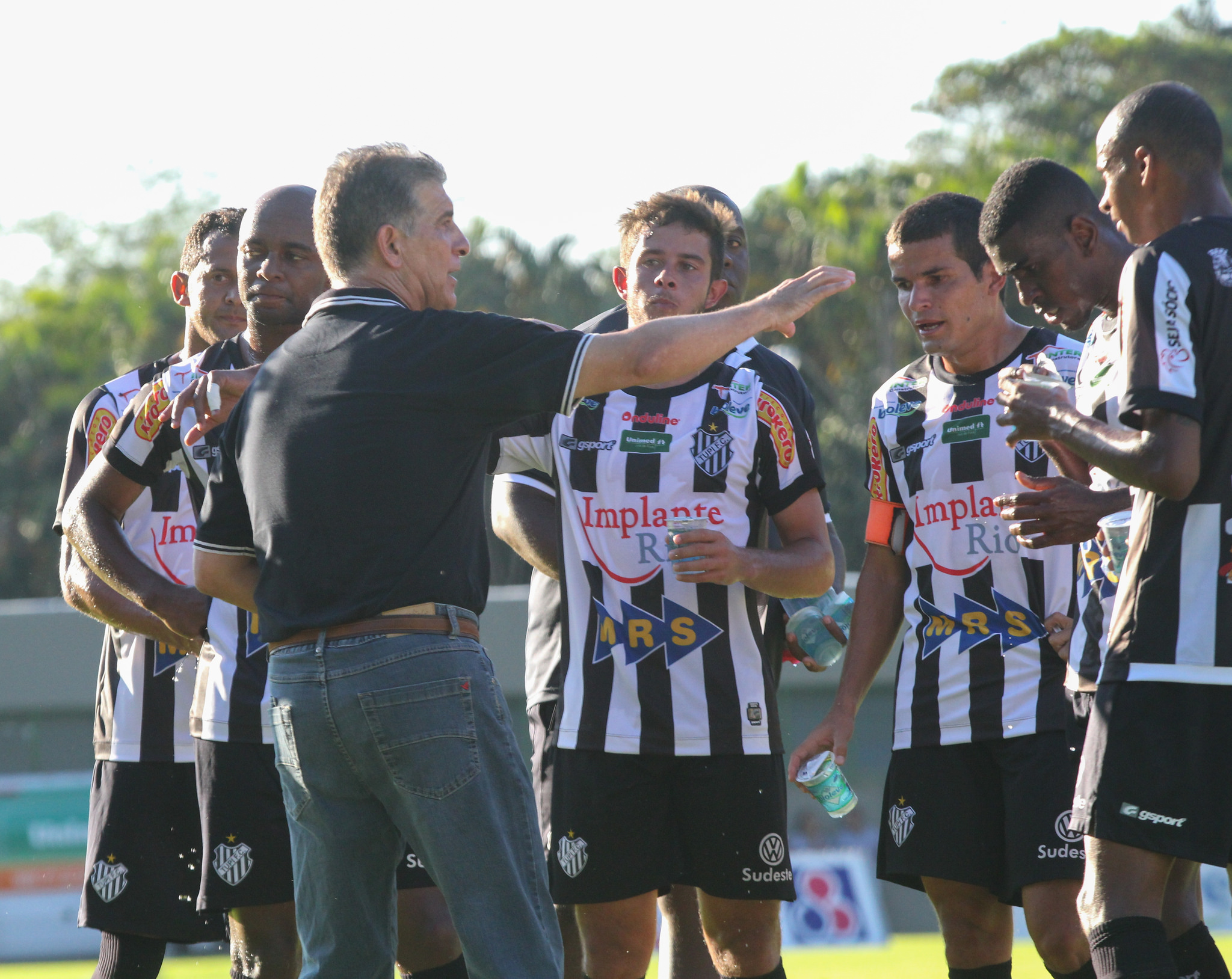 Leia mais sobre o artigo Tupi anuncia renovação de contrato de Drubscky até o final da Série B