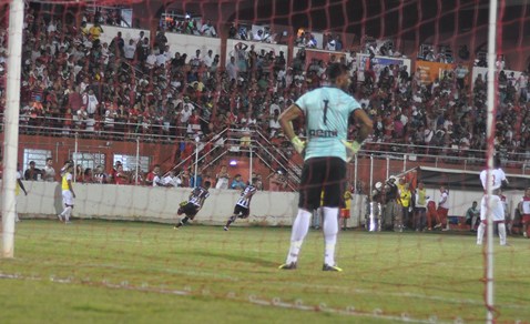 Leia mais sobre o artigo Tupi vê amadorismo nas queixas do Tricordiano. Federação Mineira proíbe jogos no Estádio Elias Arbex