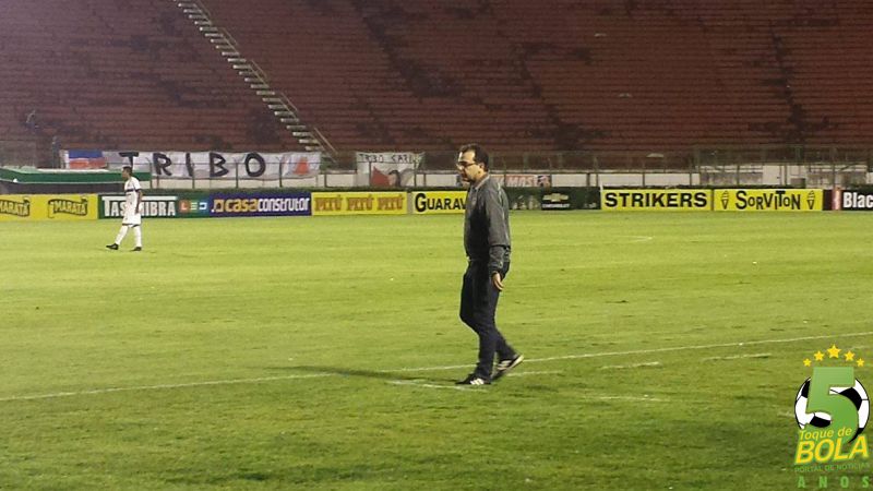Leia mais sobre o artigo Pés no chão, Enderson destaca mérito de elenco jovem: “Foi o primeiro jogo de Campeonato Brasileiro para alguns”