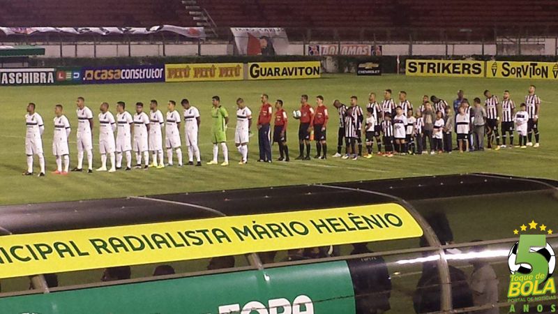 Leia mais sobre o artigo Em jogo com “cara” de zero a zero, Goiás marca aos 41 do segundo tempo e derrota Tupi na estreia