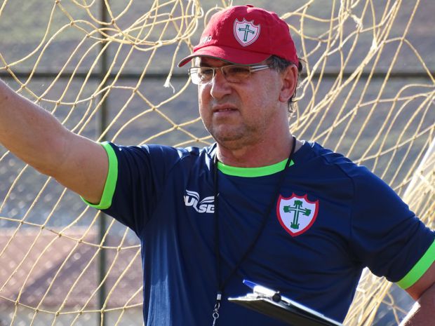 Leia mais sobre o artigo Novo técnico do Tupi, Estevam Soares fala em força-tarefa para buscar a reação na Série B