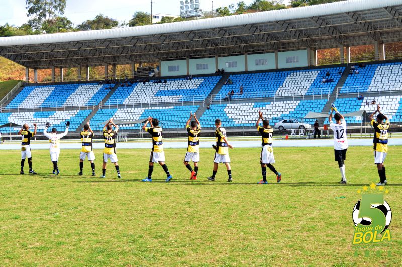 Leia mais sobre o artigo Hexagonal: Uberabinha/UFJF vence no sub-17. No sub-15, empate e problemas com a arbitragem