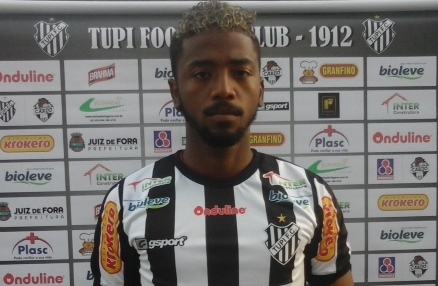 Leia mais sobre o artigo “Bonde andando”: Tupi apresenta lateral-esquerdo Luiz Paulo e confirma mais uma saída, agora de Sacilotto