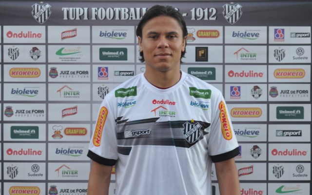 Leia mais sobre o artigo Renan é apresentado e pede para equipe ‘mudar a chave’. Bruxa das lesões faz nova vítima
